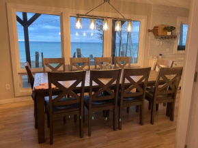 Edgewater Bluffs - Lakefront - Hot Tub - Firepit